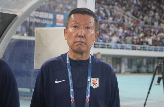 扒开伸进免费视频